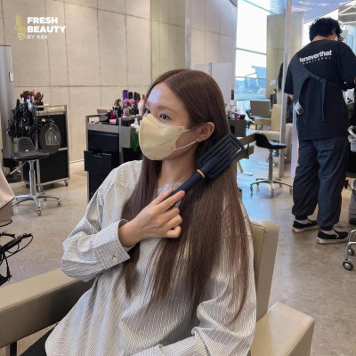 Lược bán nguyệt BRITISH M Flex Gentle Brush gỡ rối tóc nhẹ nhàng, không rụng gãy,  dễ sấy tạo kiểu 