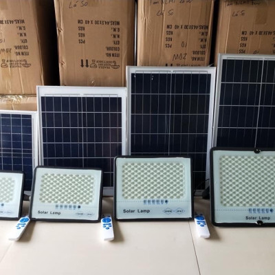 Đèn Năng Lượng Mặt Trời Solar Lamp 300W- Đèn Chống Lóa 300W  | Sản phẩm sử dụng 100% năng lượng mặt trời, có điều khiển từ xa tiện lợi và thông minh