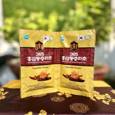 Nước hồng sâm Đông trùng hạ thảo hộp 70ml*20 gói - Quà tặng sức khỏe mọi nhà