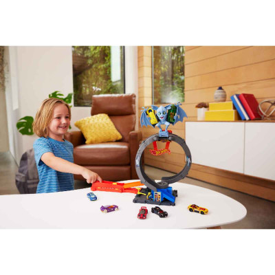 Đồ Chơi Mô Hình City Trạm Lốp Xe Dơi Siêu Đẳng HOT WHEELS HTN78/HDR29