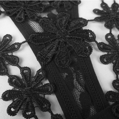  Quần lót nữ lọt khe ren hình hoa - Màu hồng