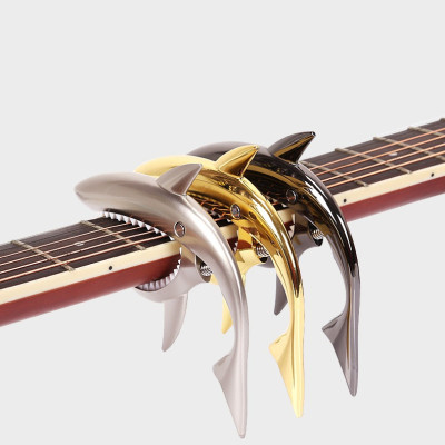 Capo cá mập GC02 màu ngẫu nhiên