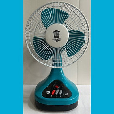 Quạt Sạc USS B2 QS-01 - Xanh Lá - Hàng chính hãng