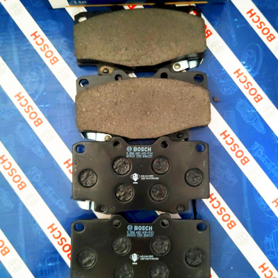 Bố Thắng Trước Toyota Hilux 2.7 (-2019) Hilux 2.5/3.0 (-2015) - Bosch BP 1415