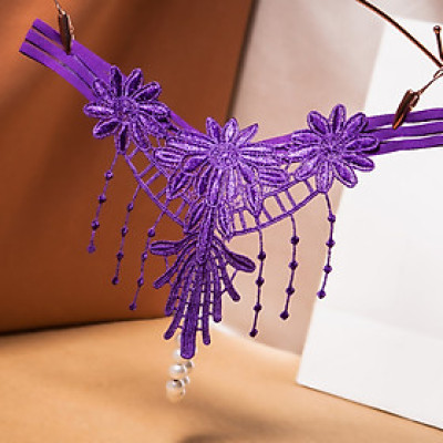 Quần lọt khe bông cúc đáy chuỗi hạt