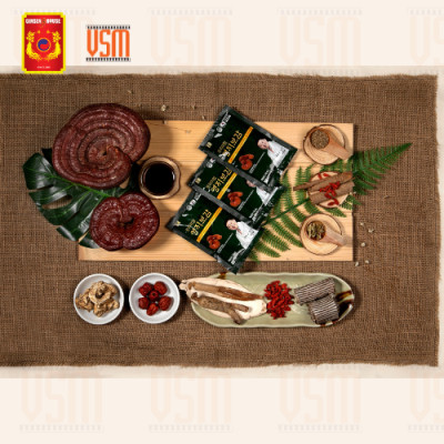 Nước Chiết Xuất Linh Chi Và Hồng Sâm Hàn Quốc 6 Năm Tuổi Hộp 30 gói x 70ml - Ginseng House