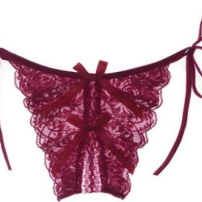 Quần lót lọt khe - Màu mận