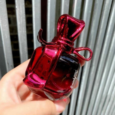 Dụng cụ làm đẹp  trang điểm cho bạn gái Sét 3 chai  nước hoa  thủy tinh nữ cao cấp 25ml / 1c , hộp đựng sang trọng ,lịch sự  có thể dùng làm quà tặng