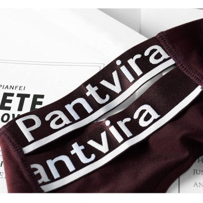 Quần lót nữ lọt khe phong cách thể thao sành điệu 