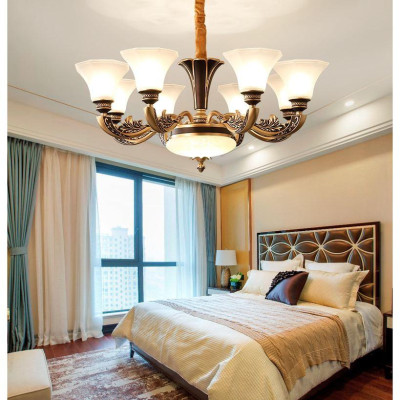 Đèn trần SET loại 8 tay phong cách Châu Âu tăng thêm sự sang trọng cho không gian