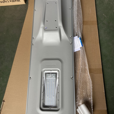 Đèn năng lượng mặt trời SKI-OLK100W