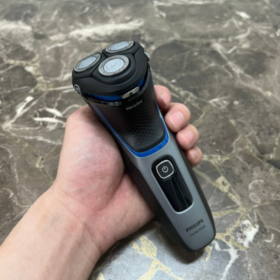 Máy cạo râu khô và ướt cao cấp thương hiệu Philips S3206/09 - Hàng Nhập Khẩu