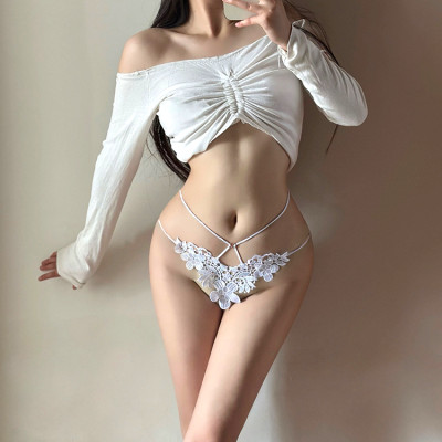 Quần lót nữ lọt khe ren hoa khiêu gợi