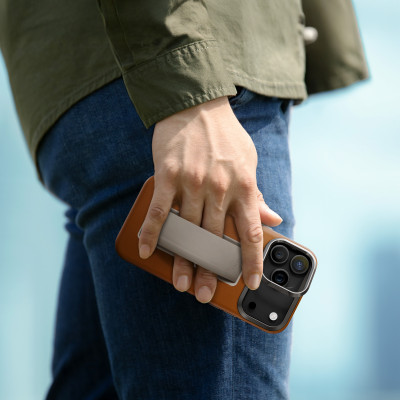 Ốp Lưng Cho iPhone 17 Pro/ 17 Pro Max UNIQ HELDRO PRO Da Hybrid + FlexGrip Chân Đế Ẩn Làm Viền Camera Hỗ Trợ Sạc Không Dây Hàng Chính Hãng