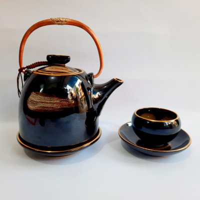 Bộ ấm chén Bát Tràng cao cấp “hoa trong lòng gốm” men hoả biến hổ phách viền vàng 24k