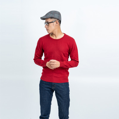 Áo len nam dài tay cổ tròn màu đỏ đô NOVELTY 180577T