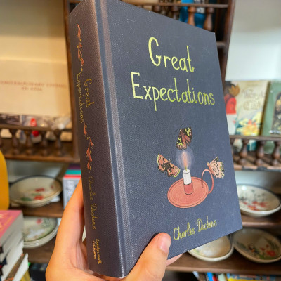 Sách - Great Expectations by Charles Dickens | Classics Bildungsroman / Ngoại văn Nhập khẩu Bìa cứng