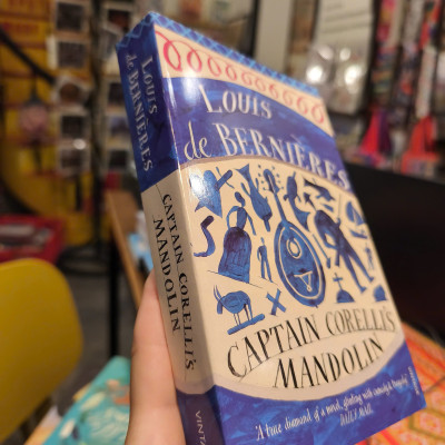 Sách - Captain Corelli