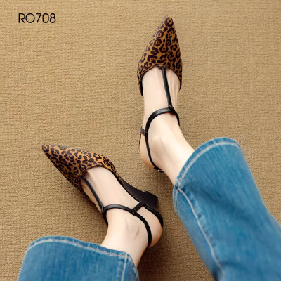 Sandal nữ đế xuồng, mũi nhọn ROSATA RO708 - 7p - Đen - BKSTORE