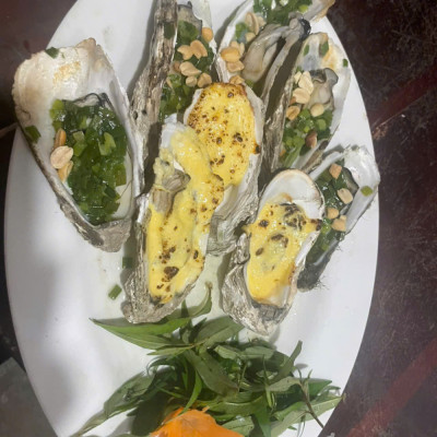 Hàu Nướng Phô Mai, Mỡ Hành