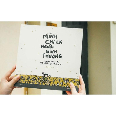 Sách - Combo 2 Cuốn: Mình Chỉ Là Người Bình Thường + Những Nỗi Buồn Cũng Cần Được Yêu Thương - AZ Việt Nam