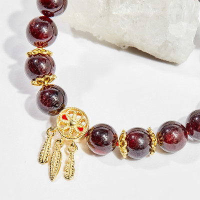 Vòng tay phong thủy nữ đá garnet charm dreamcatcher mạ vàng 24k 8mm mệnh hỏa , thổ - Ngọc Quý Gemstones
