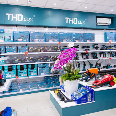 Máy vặn vít Tholux M-8096 Dùng pin Không Chổi Than, Lực Siết 100N.m