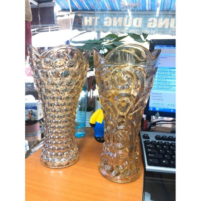 Lọ hoa Thủy tinh hoa văn Vàng, Màu cao 30 Cm (giao màu ngẫu nhiên)