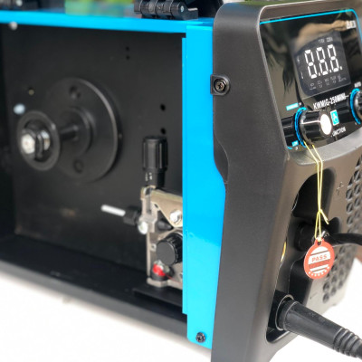 MÁY HÀN MIG (0.6mm - 1.0mm) 7.2KVA KINGWELD KW MIG-250A - HÀNG CHÍNH HÃNG