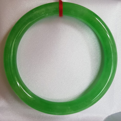 Vòng tay đá cẩm thạch tự nhiên Ngọc Đậu Lý A 54mm x cọng 8mm Màu Xanh Lý Đậu nhẹ tươi bóng mượt đẹp Nữ 53kg - 60kg đeo mệnh Mộc mệnh Hỏa mệnh Thủy ạ