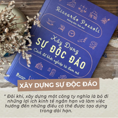 Combo sách: Đúng Việc Đúng Thời Điểm & Xây Dựng Sự Độc Đáo (MinhLongBooks)