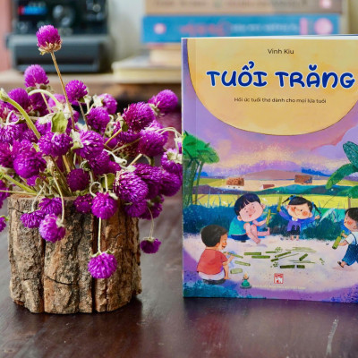 Sách - Tuổi Trăng - Hồi Ức Tuổi Thơ Dành Cho Mọi Lứa Tuổi