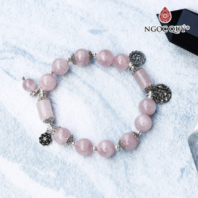 Vòng thạch anh hồng madagascar phối charm sen bạc mệnh hỏa, thổ - Ngọc Quý Gemstones