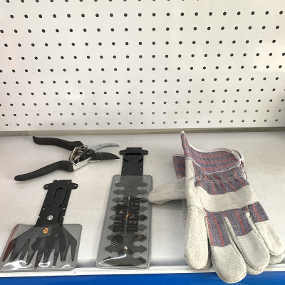 MÁY TỈA CÀNH CÂY CẦM TAY DÙNG PIN 7V BLACK & DECKER GSL700KIT-B1- HÀNG CHÍNH HÃNG