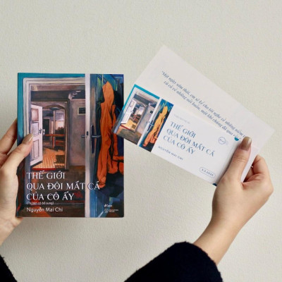 Sách - Thế Giới Qua Đôi Mắt Cá Của Cô Ấy - AZ Việt Nam