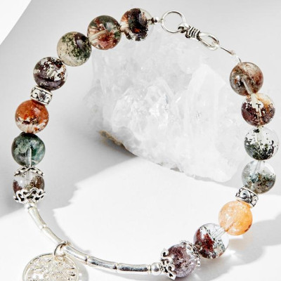 Vòng tay thạch anh ưu linh đa sắc charm cây bạc Ngọc Quý Gemstones