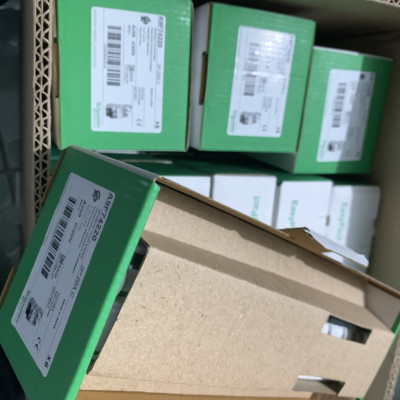 Aptomat MCB A9F74220 Schneider 2P 20A Chính hãng