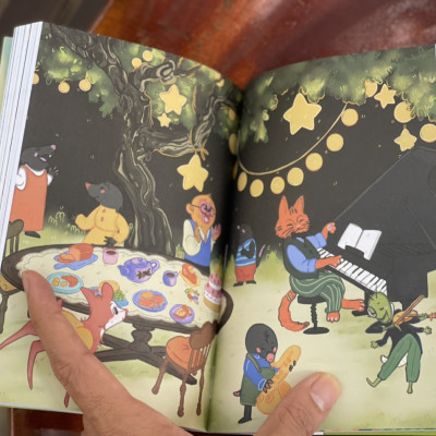 Bìa mềm in màu có minh hoạ - NHỮNG NGƯỜI BẠN Ở THUNG LŨNG CÁNH DIỀU – Neli Thơ  – Thái Hà – NXB Công Thương