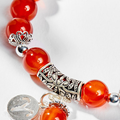 Vòng Tay Phong Thủy Nữ Đá Mã Não Đỏ Phối Charm Cung Hoàng Đạo Bạch Dương (8mm) Mệnh Hỏa, Thổ Ngọc Quý Gemstones
