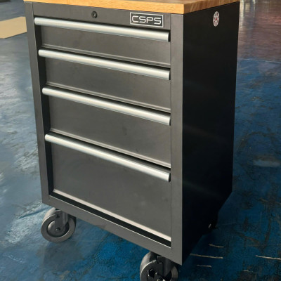 Tủ dụng cụ CSPS 61cm - 04 hộc kéo màu đen bánh xe ván gỗ (tay cầm trắng)