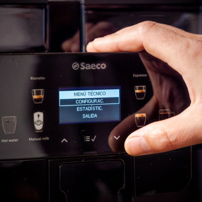 Máy pha cà phê tự động chuyên nghiệp SAECO ROYAL PLUS - Hàng chính hãng