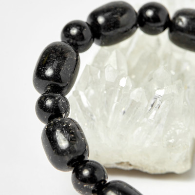 Vòng nữ lu thống thạch anh tóc đen hạt 10.6x8.6mm, đk 52mm mệnh thủy, mộc - Ngọc Quý Gemstones