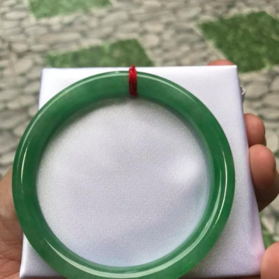 Vòng Cẩm Thạch Xanh Lý Đẹp 59mm x 8mm  nữ mạng Mộc mạng Hỏa  57kg - 69kg đeo ạ