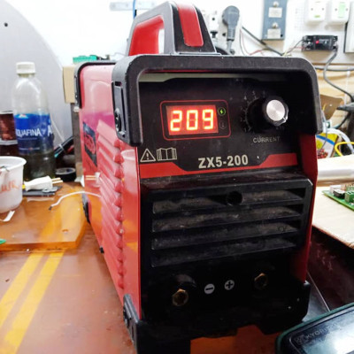 MÁY HÀN QUE ĐIỆN TỬ INVENTER REDBO ZX5-200 (CHUYÊN KÉO QUE 3.2, CÓ ĐỒNG HỒ) -HÀNG CHÍNH HÃNG