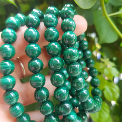 Vòng Tay Phong Thủy Đá Lông Công hay gọi là đá Malachite tự nhiên bóng đẹp  Size vòng 9mm nữ mệnh Mộc mệnh Hỏa  Vòng Xanh Đá Lông Công Vân tự nhiên đẹp đeo tốt sức khỏe, đẹp, may mắn trong công việc ạ