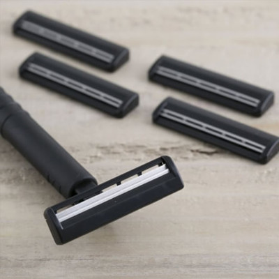 Dao Cạo Râu 2 Lưỡi Kép Thân Nhựa Kai 003309 (Set 1 Thân 5 Lưỡi Dao)