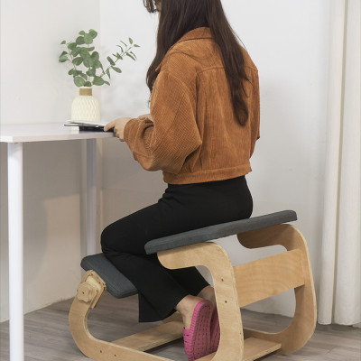 Ghế quỳ chống gù thông minh theo công thái học thương hiệu IGA - GP266