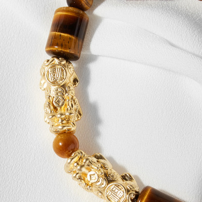 Vòng tay đá thạch anh mắt hổ phối 2 tỳ hưu bạc mạ vàng 24k Ngọc Quý Gemstone