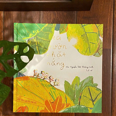 Sách - Ra Vườn Nhặt Nắng - Bản Đặc Biệt