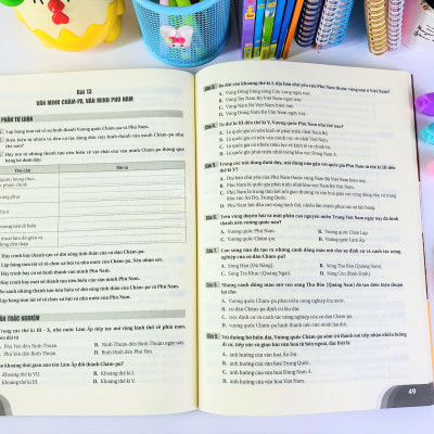 Sách - Phát Triển Năng Lực Lịch Sử Lớp 10 - Biên soạn theo chương trình GDPT mới - ndbooks